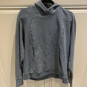 Lululemon scuba pullover to dye for blue size 12